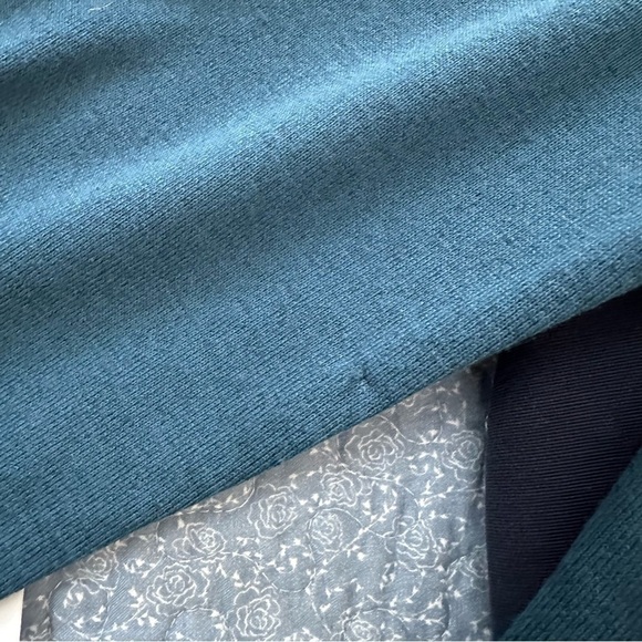 Denim & Co Top  Swing Style Front Pockets Long Sleeve Oversized XS - Picture 9 of 12